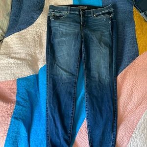 NWOT Torrid Bombshell Super Skinny Jeans